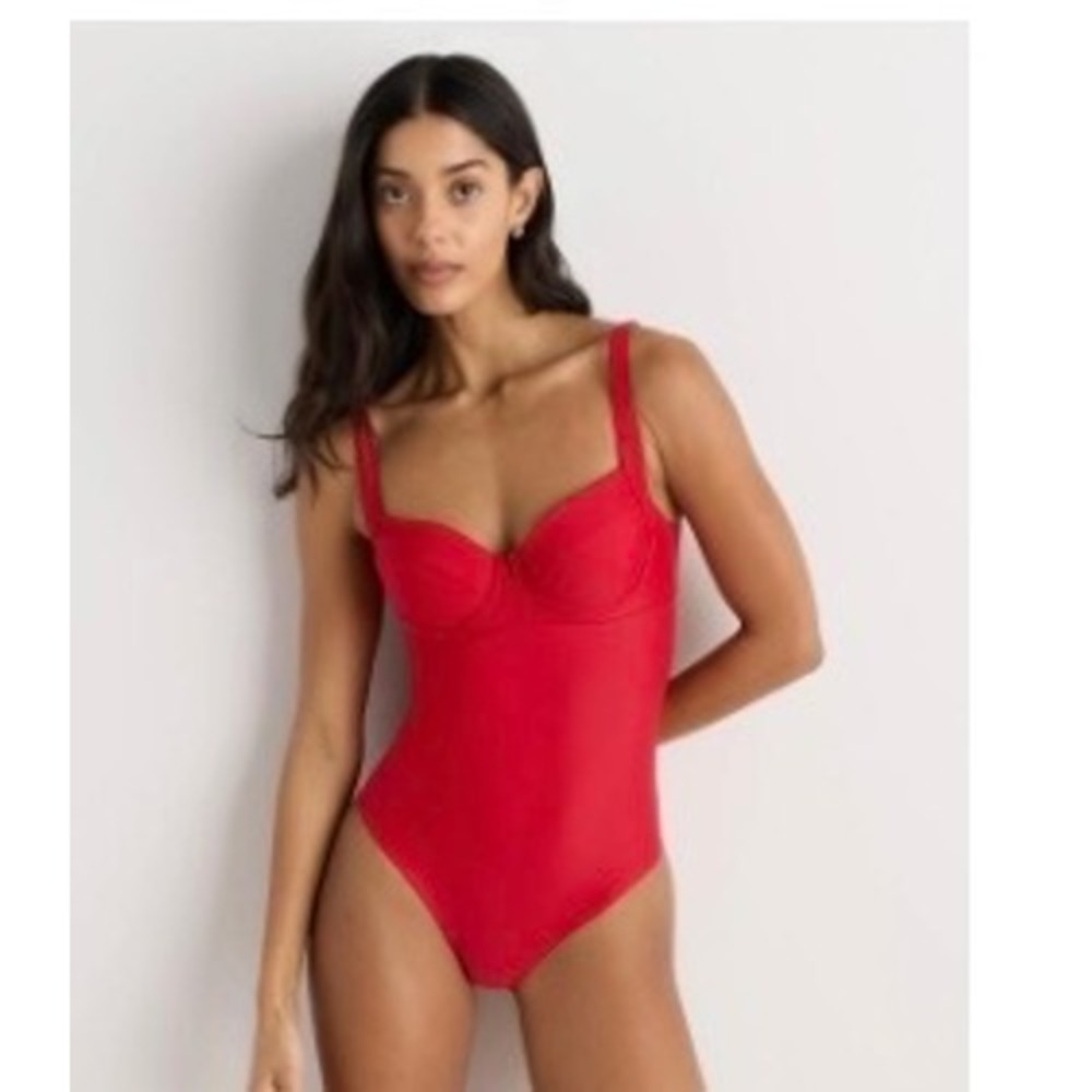 Quince Italian Underwire One Piece Swimsuit Red Size Small UPF 50 Sustainable